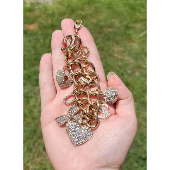 Guess Gold Tone Clear Rhinestone Heart Bow Dangle Charm Chain Link Bracelet B1A - Picture 8 of 11